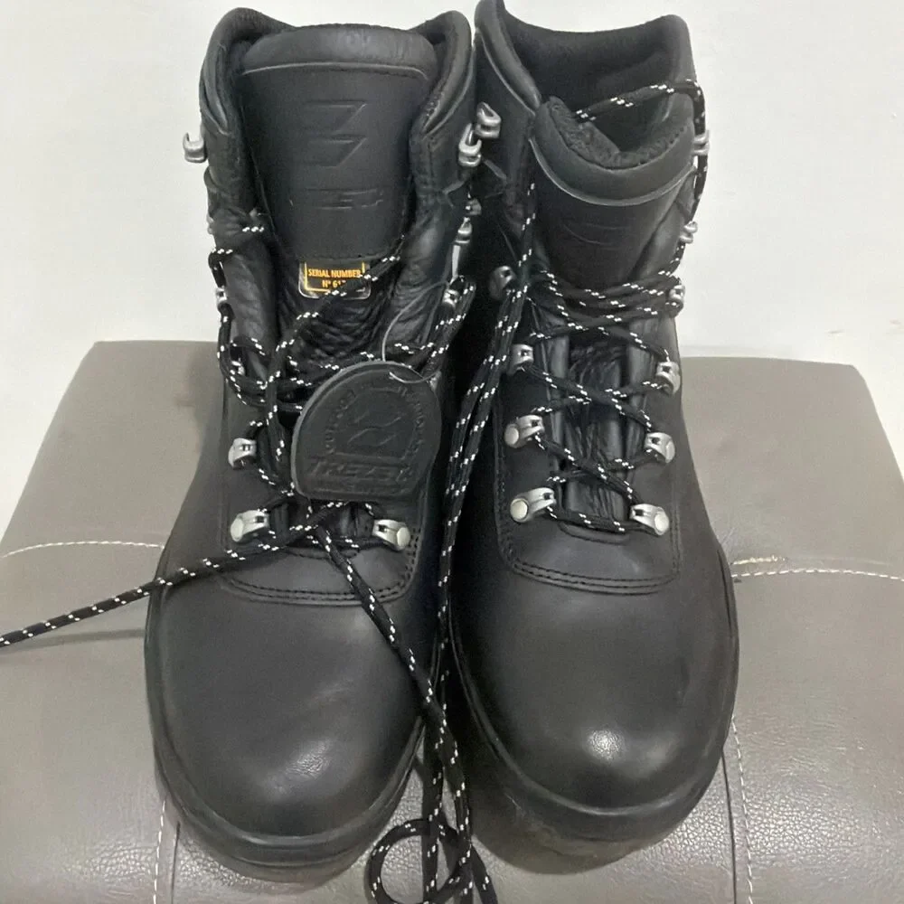 Trezeta Black Leather Gore-Tex  Hiking Boots With Studs Men's 9.5